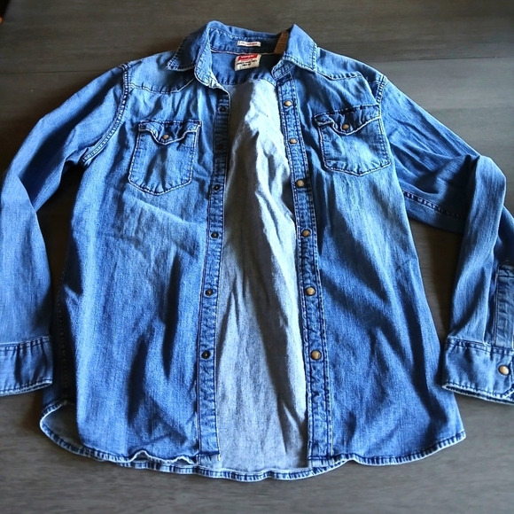 Wrangler Denim Shirt Mens M Like New - Picture 1 of 3